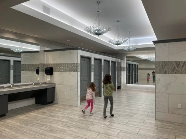 bathrooms_004