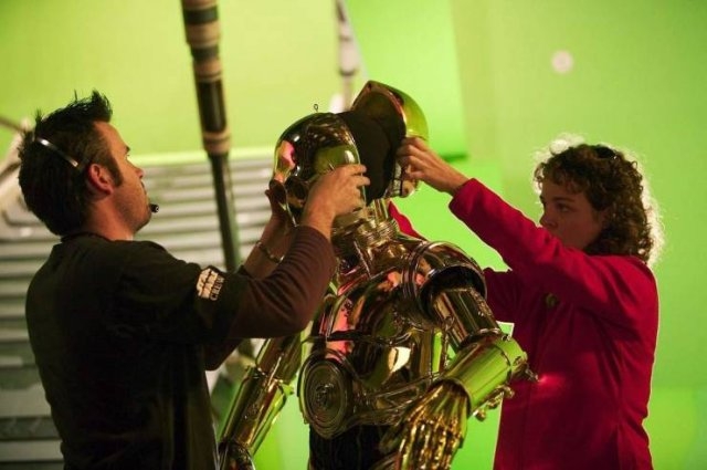 behindstarwarsrevengesith_010