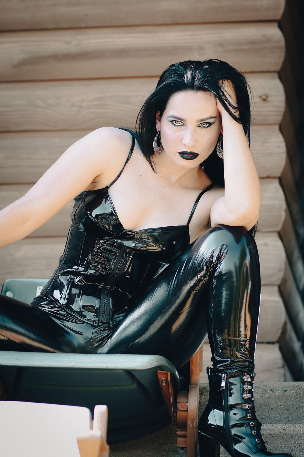 girlsinlatexleather12_044