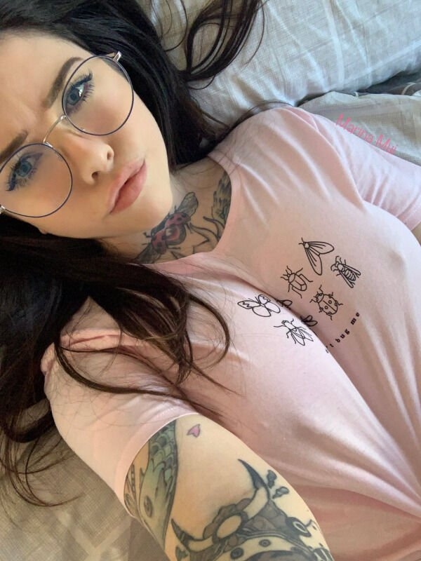 girlswithglasses8_051