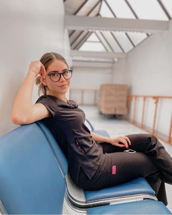 girlswithglasses9_002