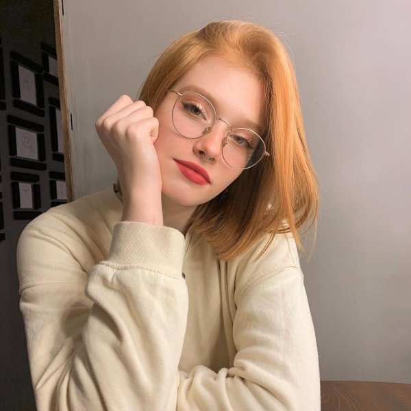 girlswithglasses9_010