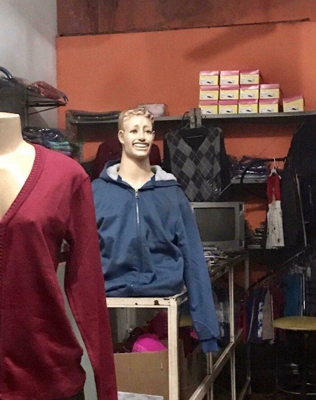 strangemannequins2_004
