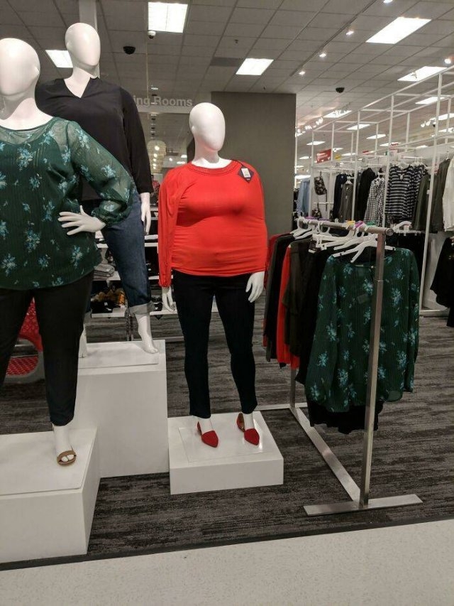 strangemannequins2_013