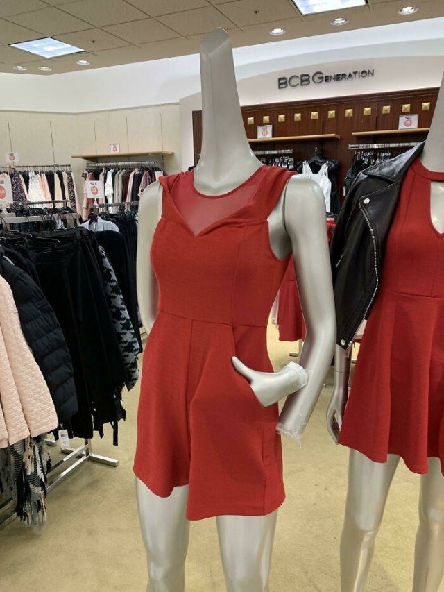 strangemannequins2_016