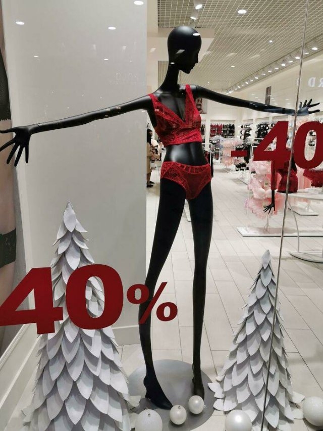 strangemannequins2_030