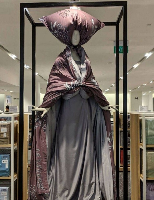strangemannequins2_034