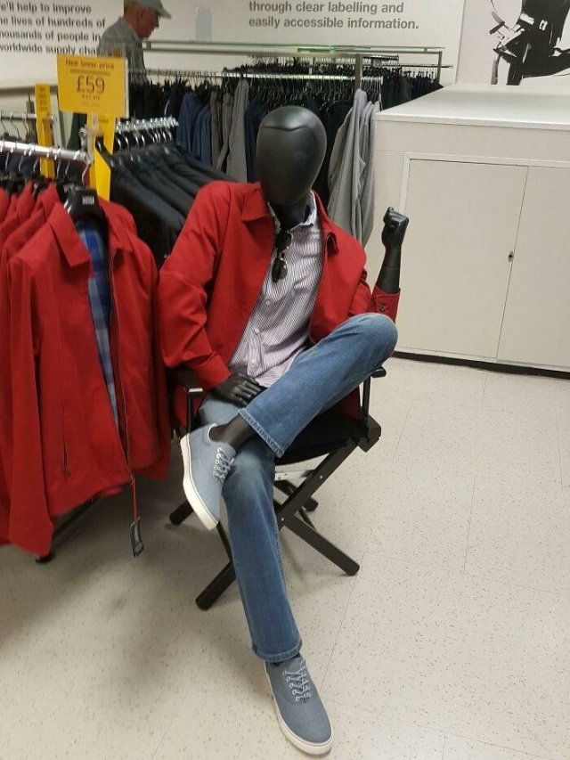 strangemannequins2_038