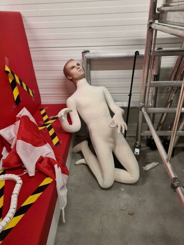 strangemannequins2_040