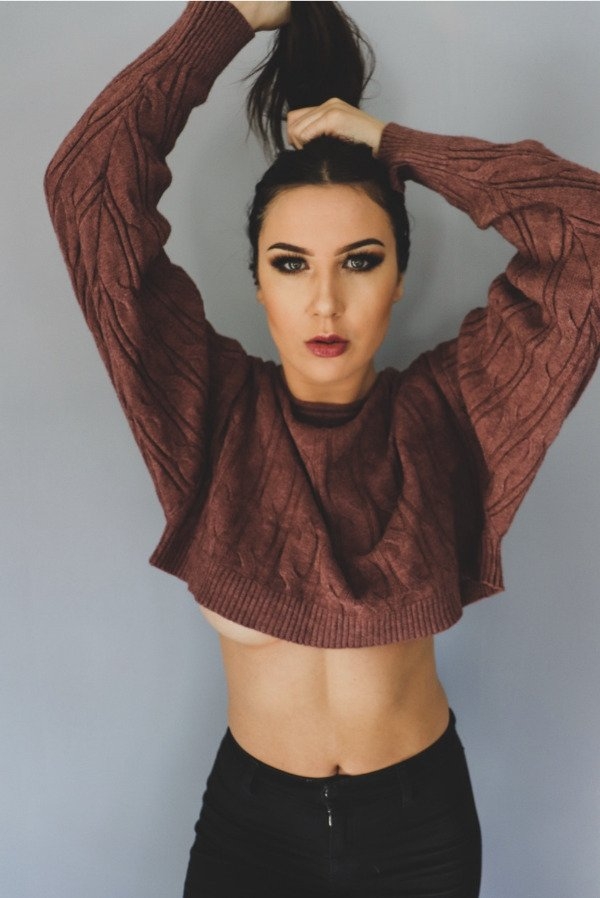 braless1_058