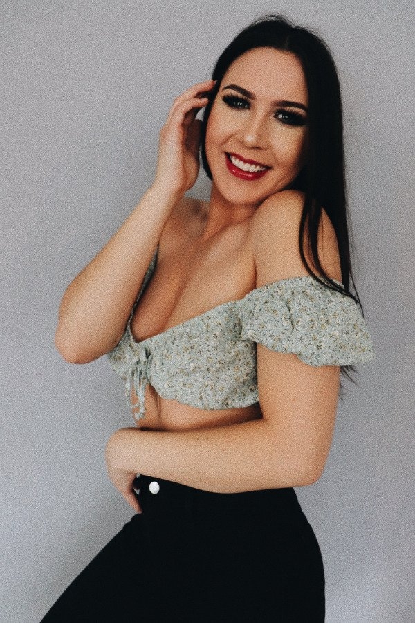 braless35_016
