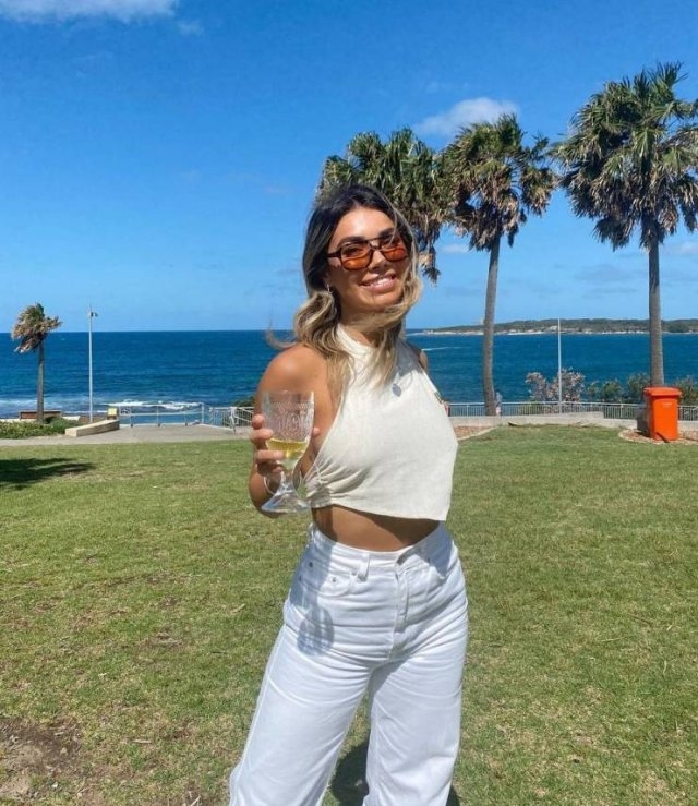 braless36_060