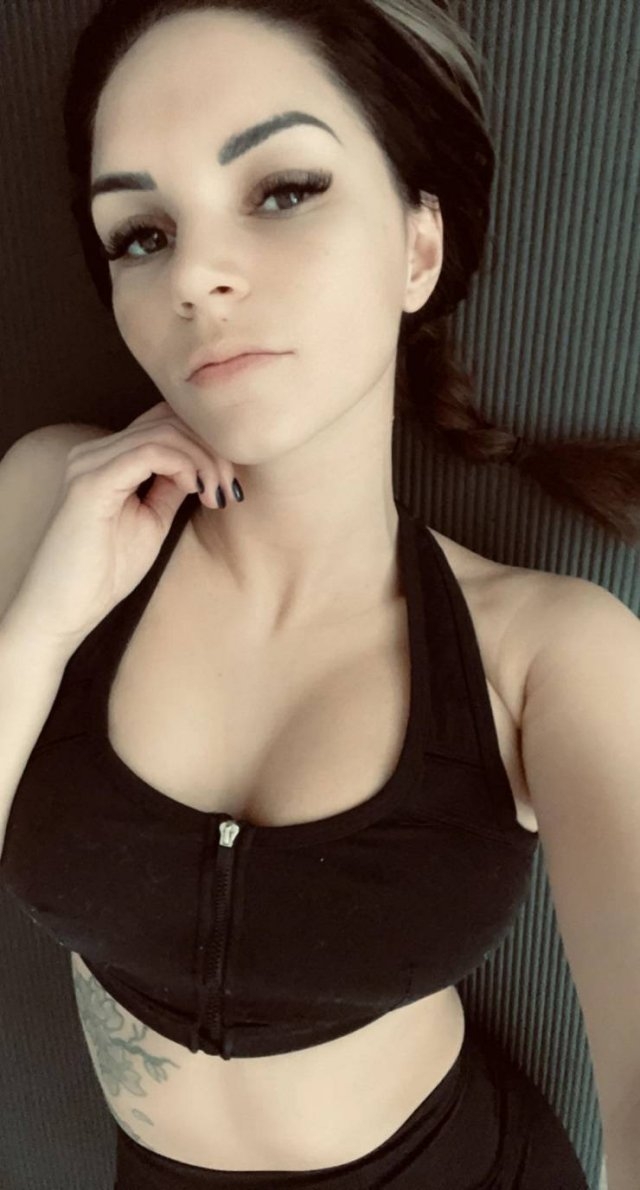 brunettes2_020