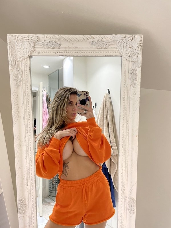 busty90_055