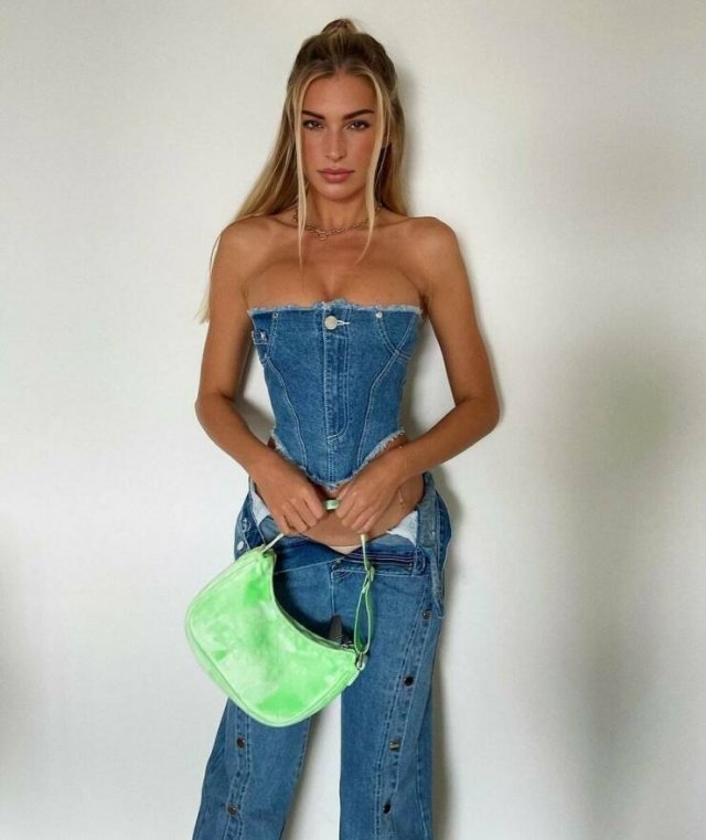 girlsincorsets11_011