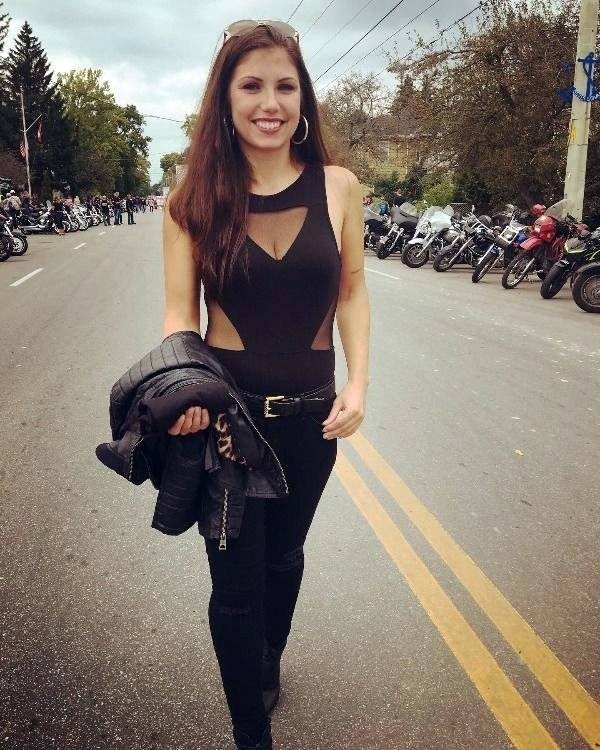 girlsinlatexleather16_006