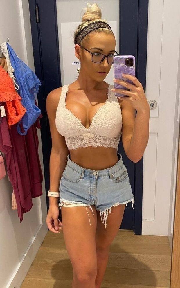 girlswithglasses11_050