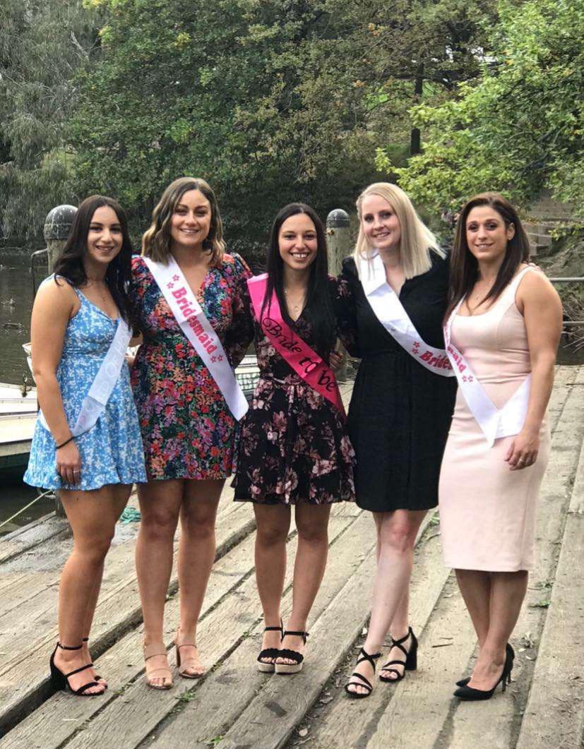 moregirlsbetter8_015