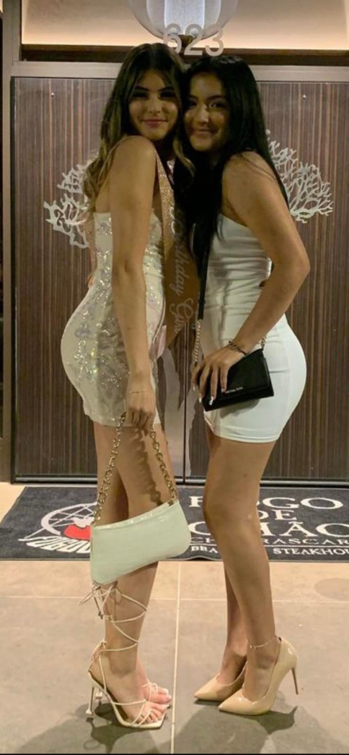 moregirlsbetter8_032