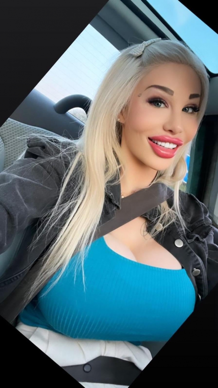 busty95_025