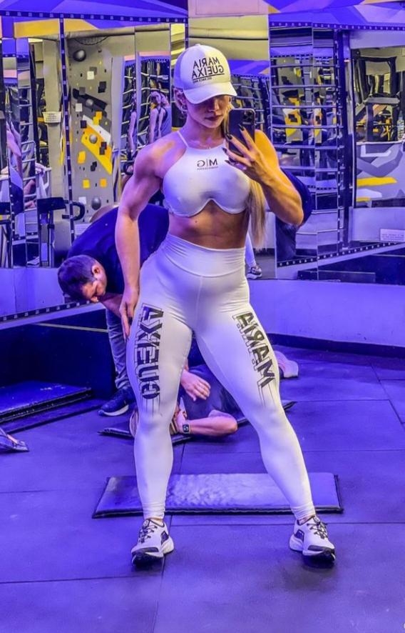 fitnessgirls26_069