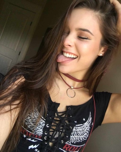 girlswithchokers3_025