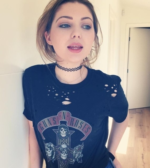 girlswithchokers3_035