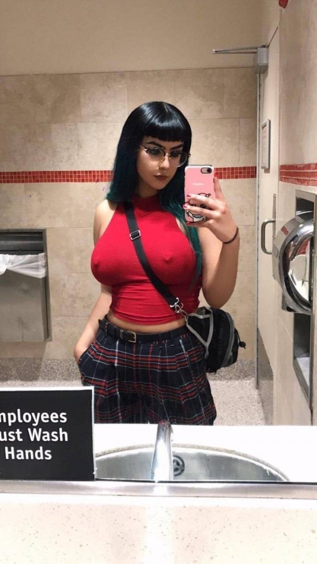 girlswithglasses13_056