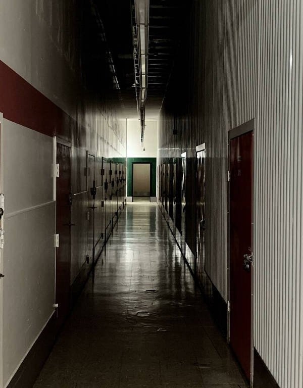 scaryhallways_001