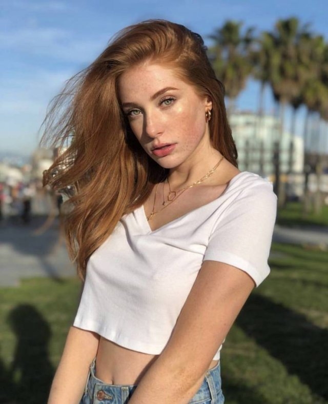 braless43_052