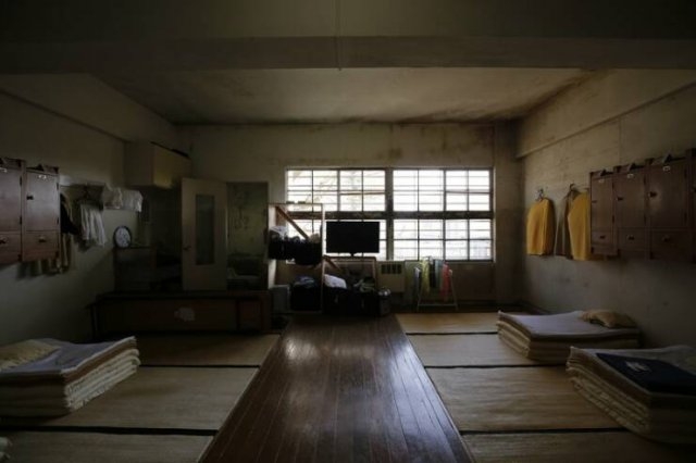 prisons_010