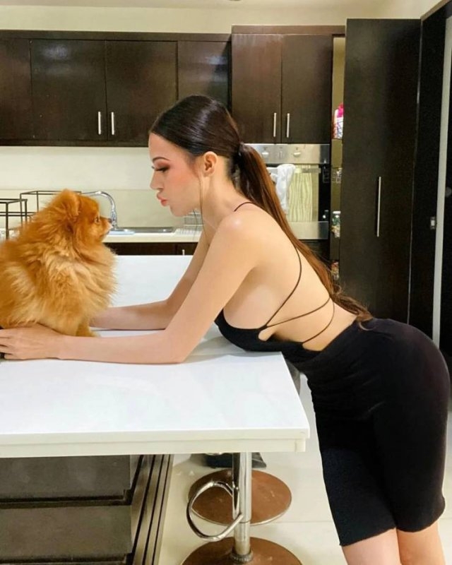 sideboob25_049