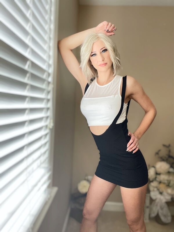 tightdresses17_066