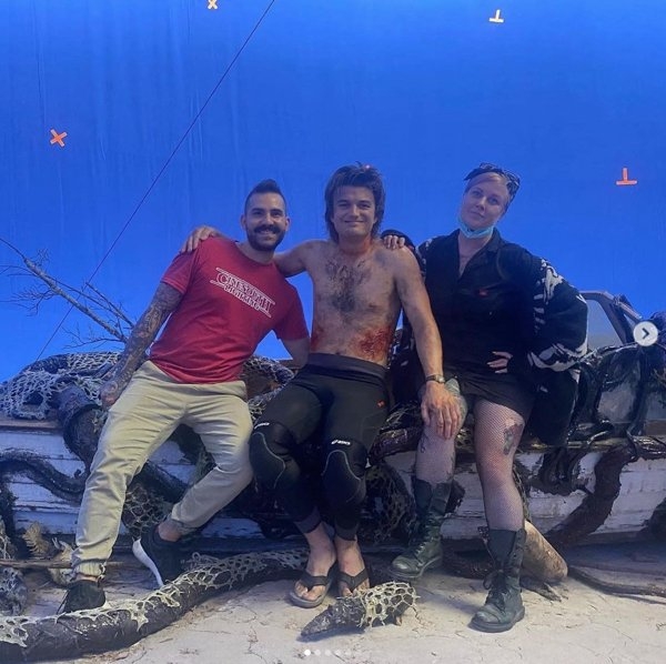 behindstrangerthings_013