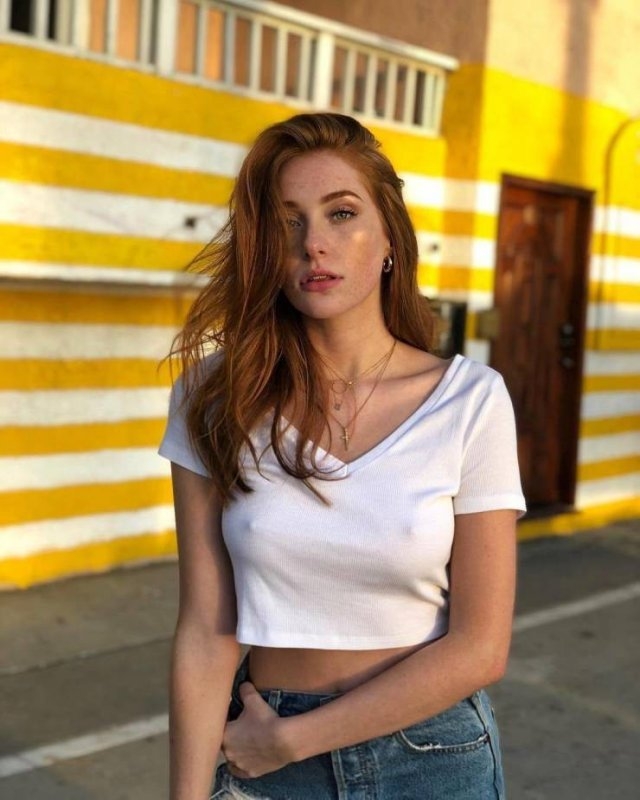 braless45_001