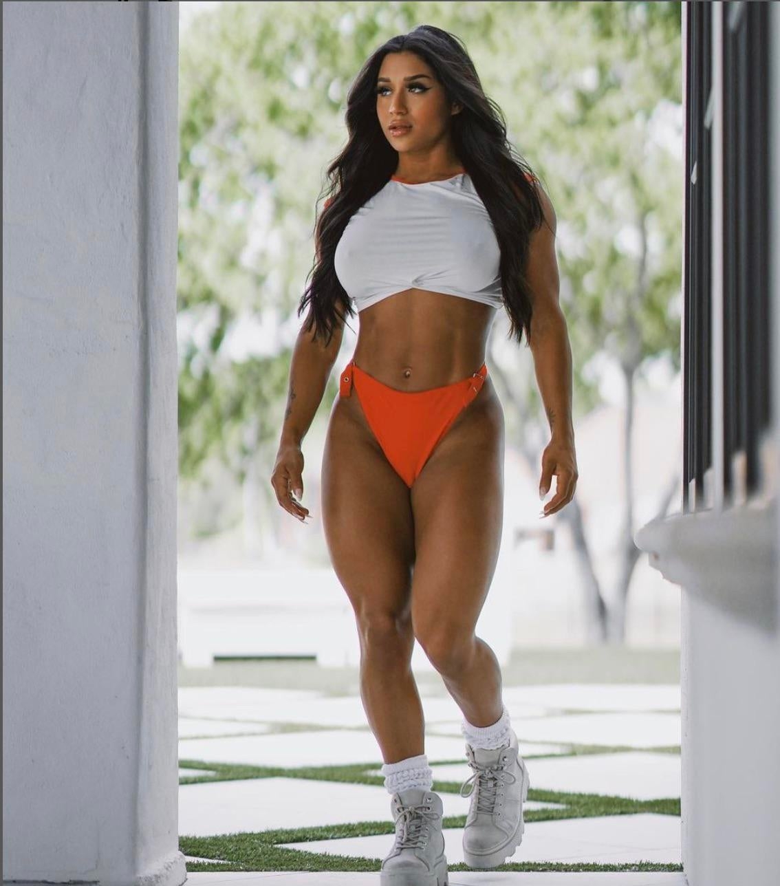 fitnessgirls28_075