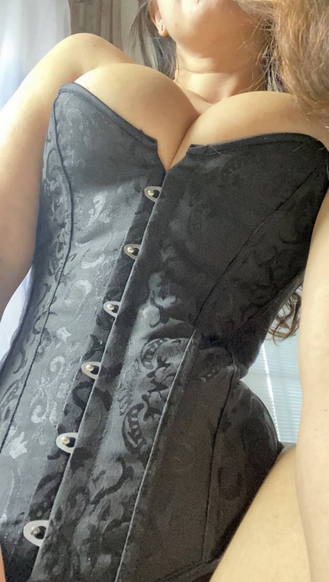 girlsincorsets13_020