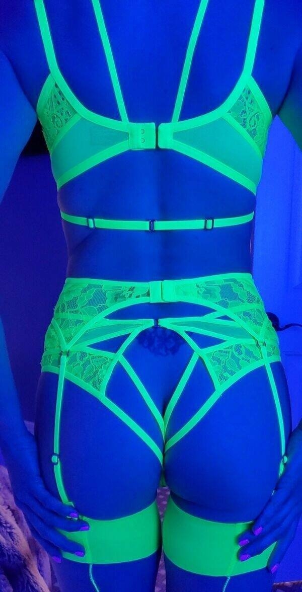 girlslacefishnet15_049