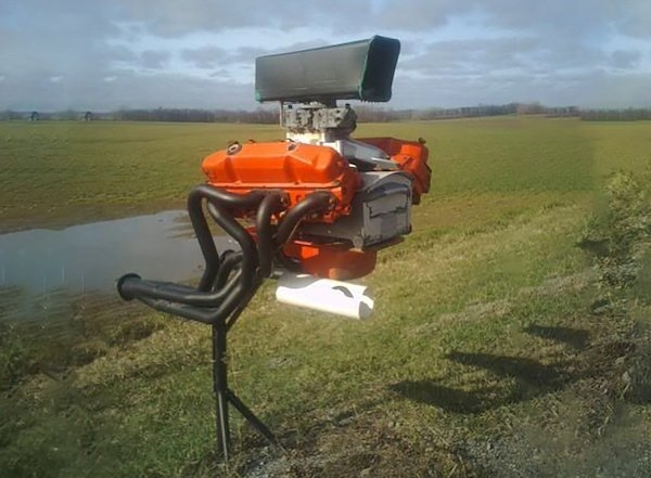 strangemailboxes_015