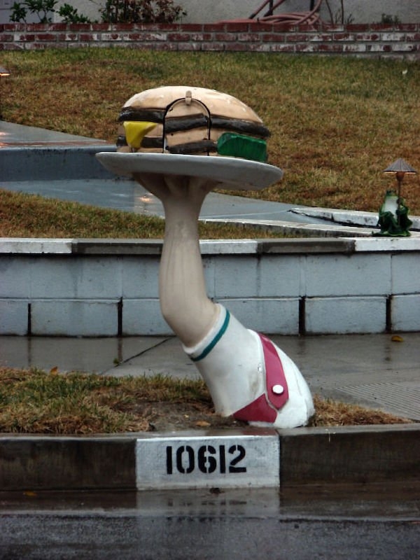 strangemailboxes_035