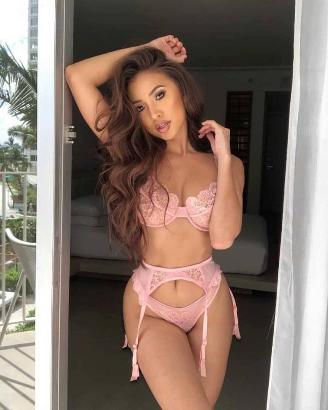 girlslingerie50_052