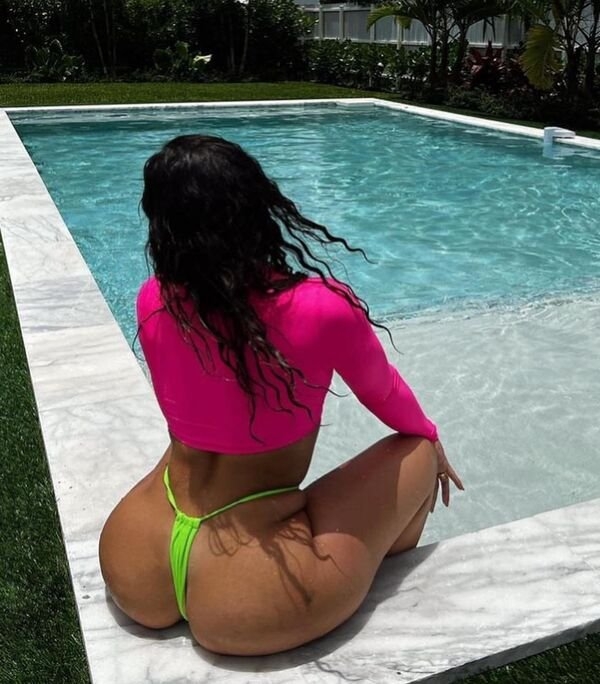 girlswithglasses14_001