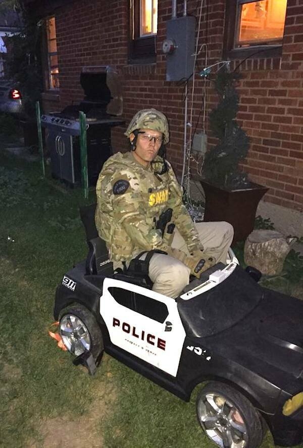 policeallovertheworld_014