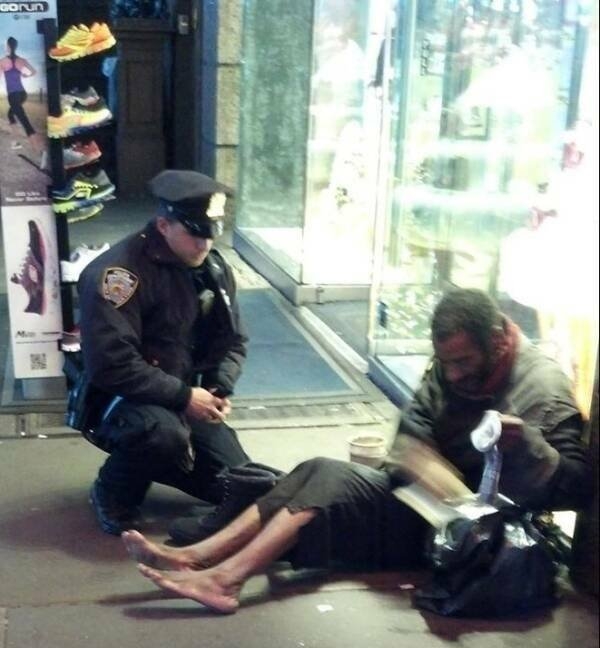 policeallovertheworld_020