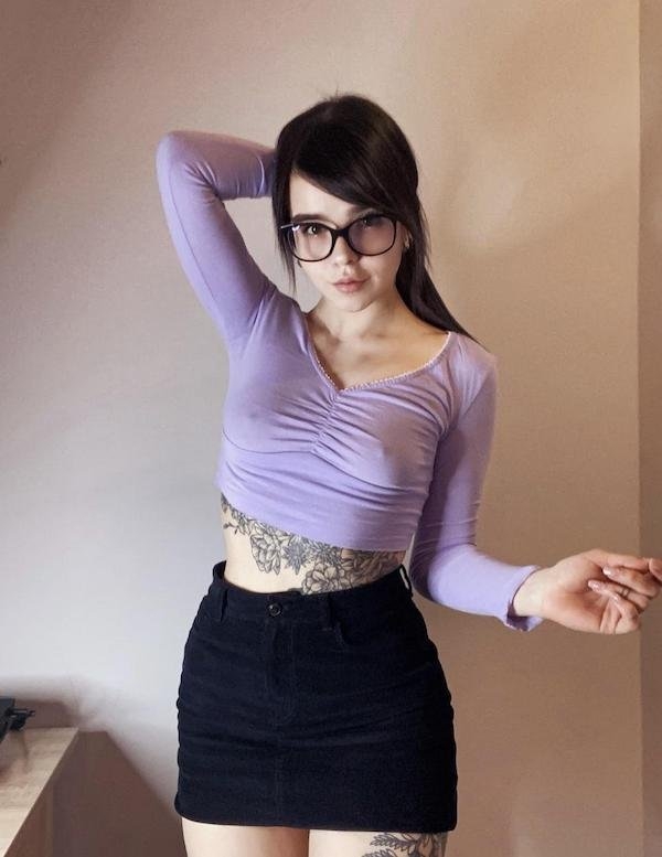 braless49_054