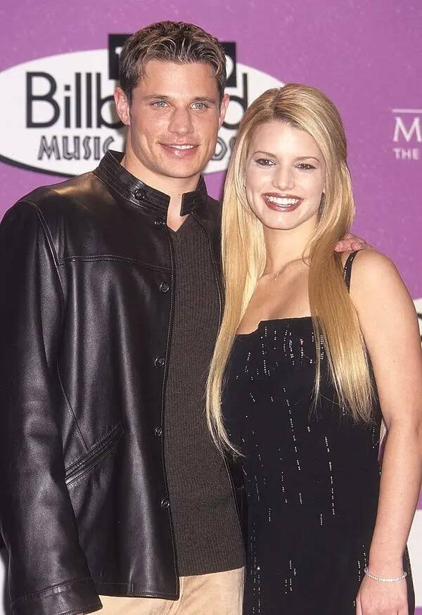 celebritiesage19_015