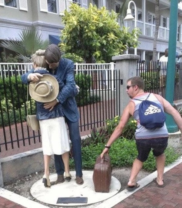 funnysculpturephotos_029