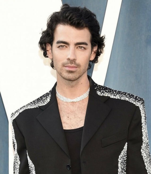 popularmenof2022_018