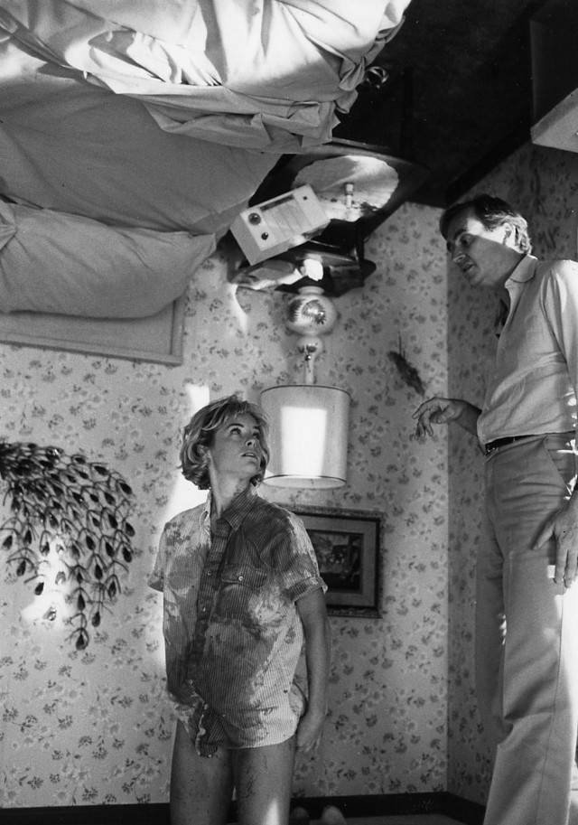 behindnightmareonelmstreet_006