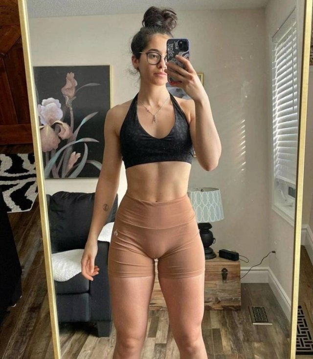 girlswithglasses17_049